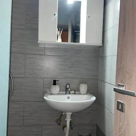 Apartment Rei *