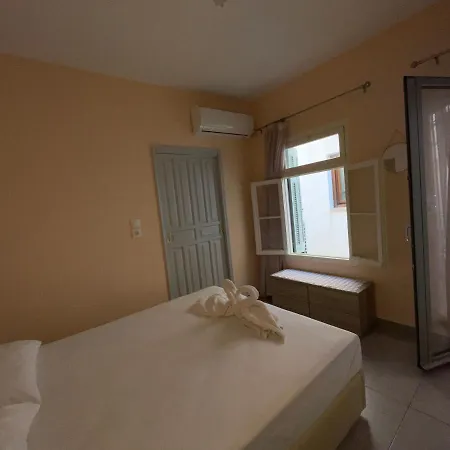 Apartment Rei Skiathos Town